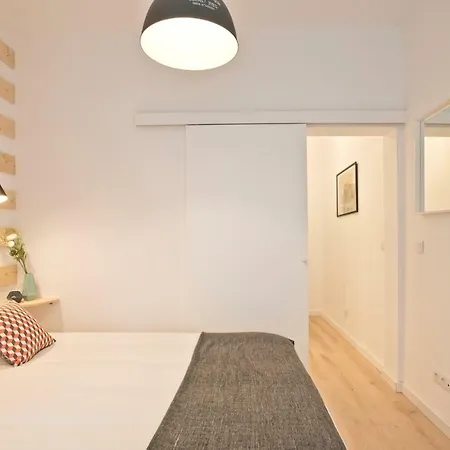 Charming Retreat In Campo De Ourique Appartement Lissabon